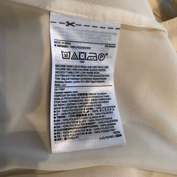 Banana Republic Ruffle Front Blouse - Picture 5 of 5